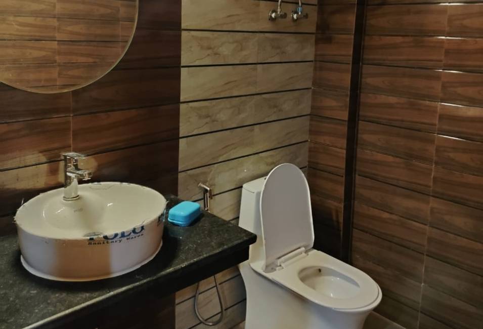 Standed Bedroom washroom